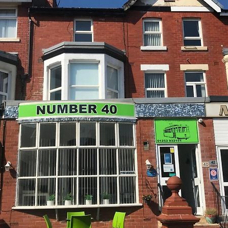 Number 40 - No Multiple Room Bookings Blackpool Exteriör bild